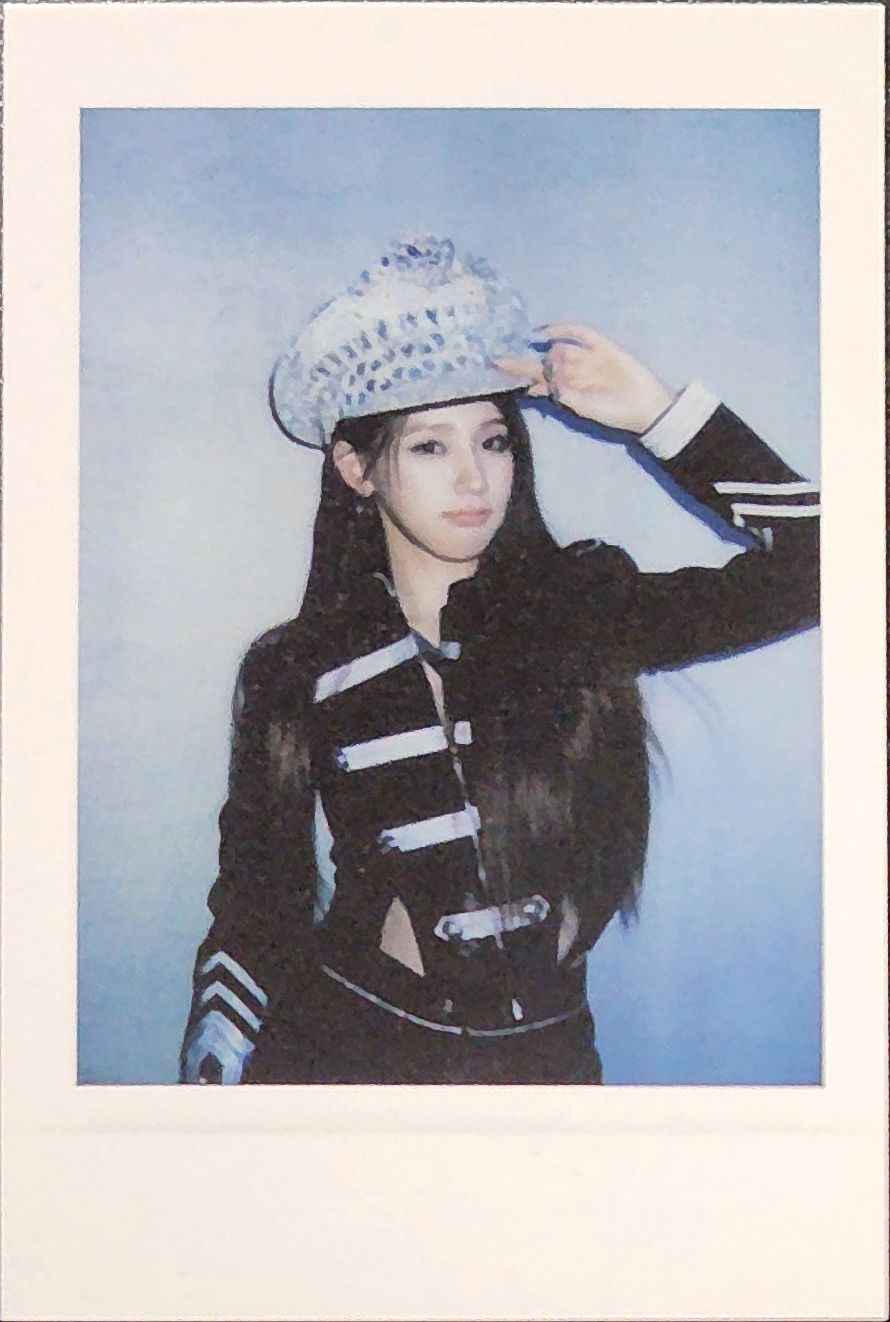 [Photocard] I-DLE Miyeon - 2 applemusic polaroid