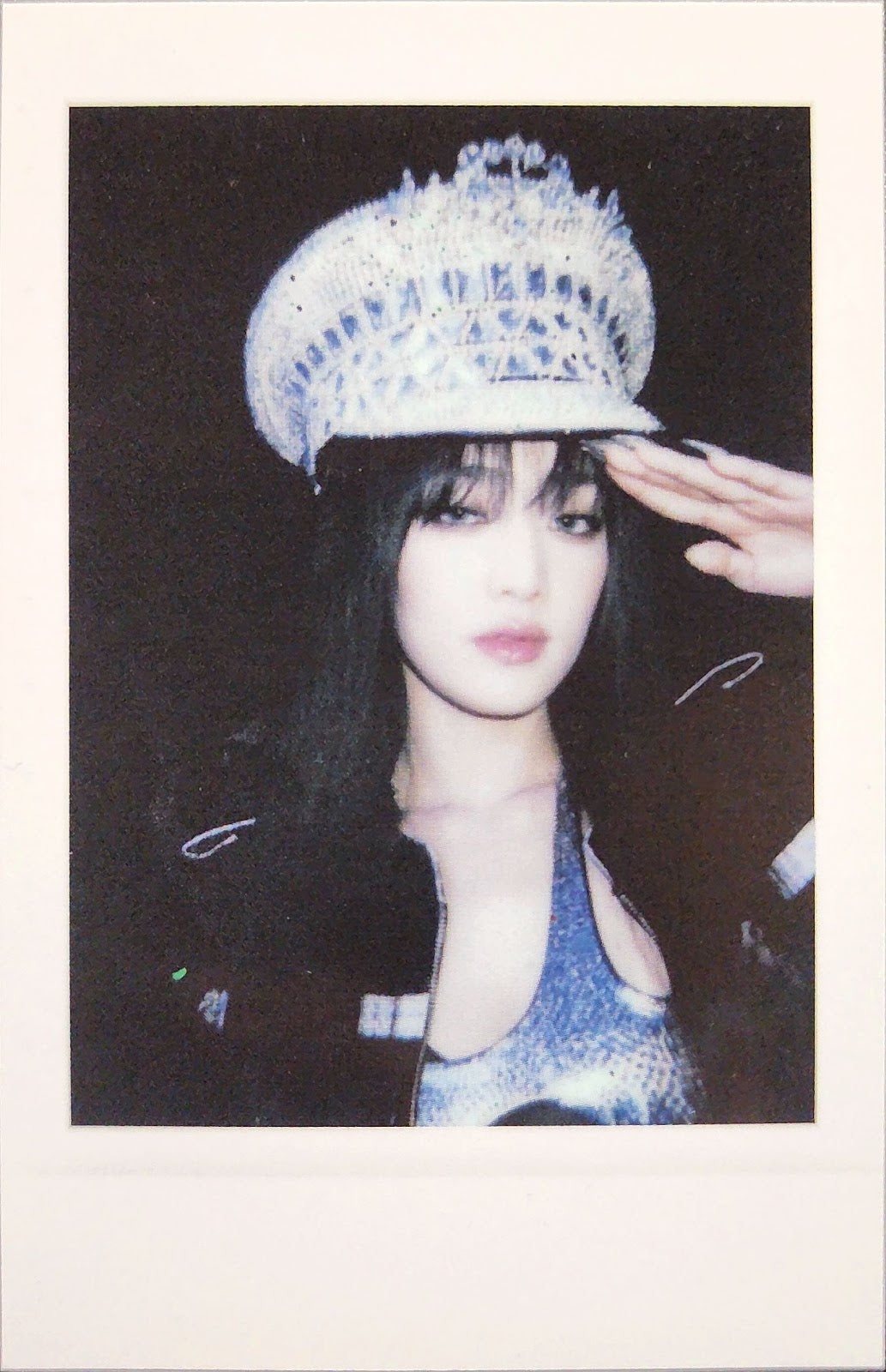 I-DLE Minnie - 2 applemusic polaroid