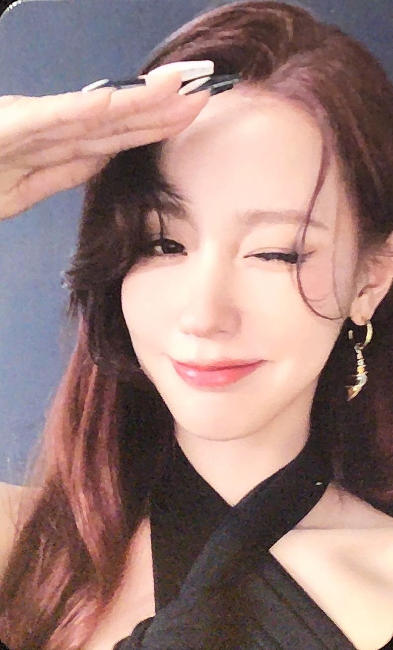 I-DLE Miyeon - 2