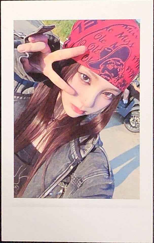 [Photocard] TRIPLES Yeonji - PERFORMANTE applemusic pob polaroid