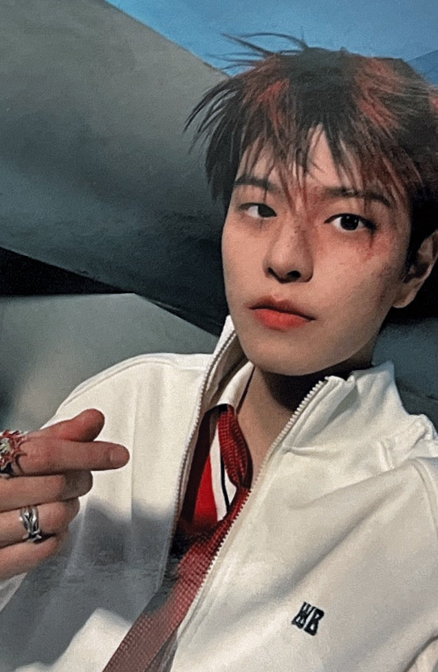 [Photocard] STRAY KIDS Seungmin  KARMA Album (double-sided, hooray version, album photocard)