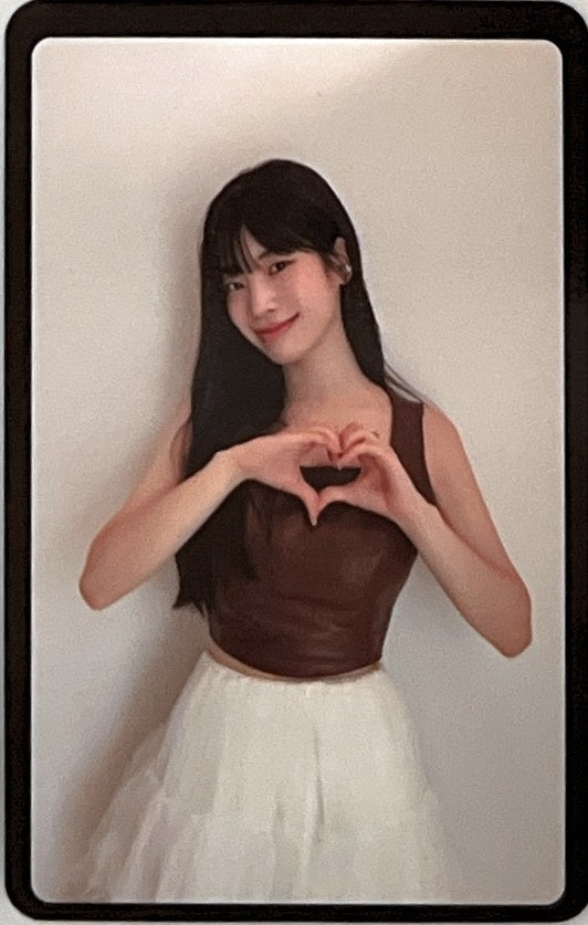 [Photocard] TWICE Dahyun - STRATEGY Album (photocard set, step 3 version, album photocard, first press only) - Physical Card Scan