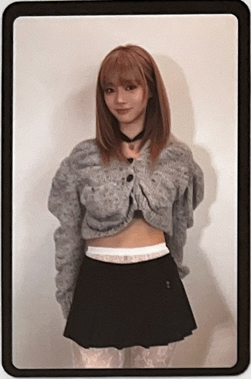 [Photocard] TWICE Tzuyu - STRATEGY Album (photocard set, step 3 version, album photocard, first press only) - Physical Card Scan
