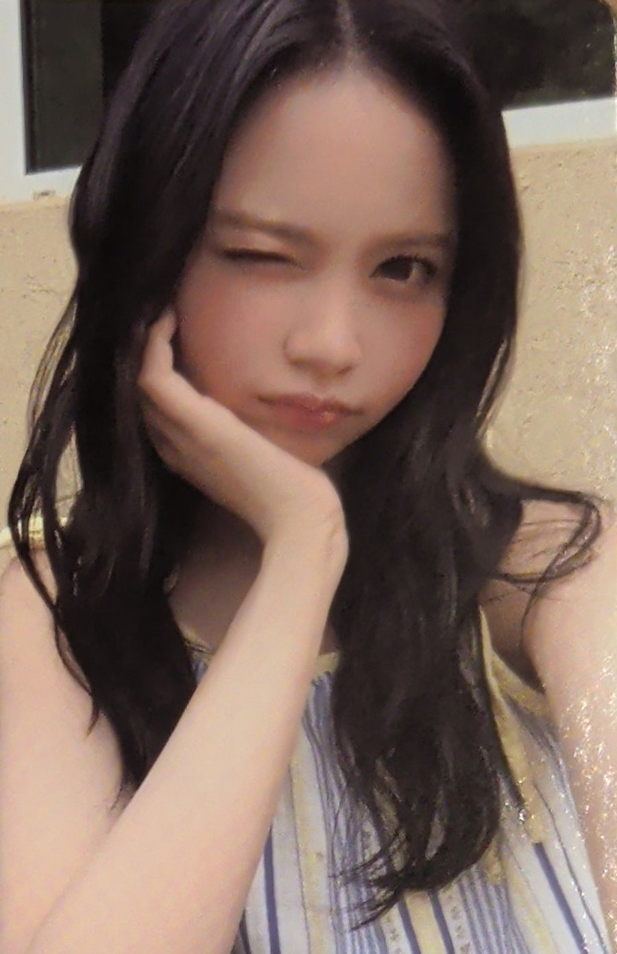 [Photocard] HEARTS2HEARTS Carmen - Lemon Tang Album (POB, ktown4u) - Physical Card Scan