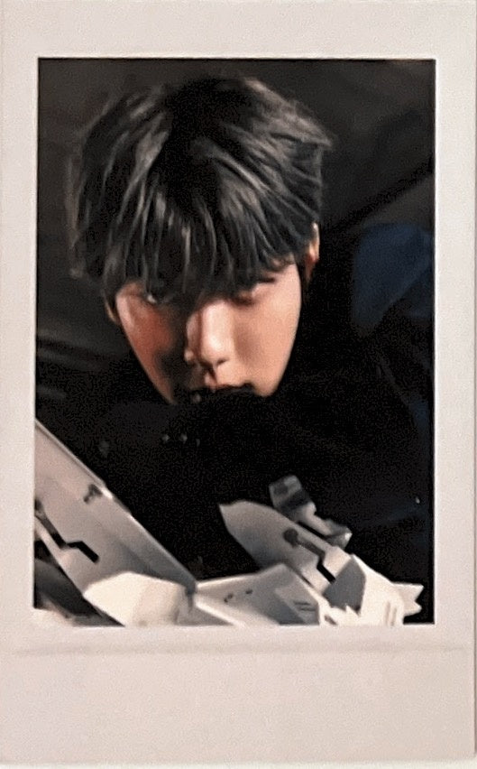 [Photocard] TOMORROW X TOGETHER Soobin - The Star Chapter: Sanctuary Album (POB, apple music, standard version, polaroid) - Physical Card Scan