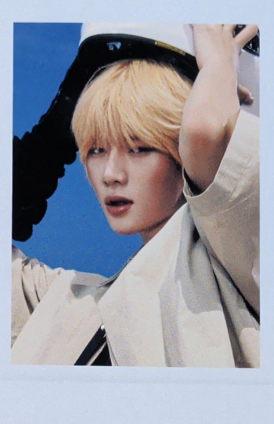[Photocard] TOMORROW X TOGETHER Beomgyu - The Star Chapter: Sanctuary Album (polaroid, POB, standard version, apple music) - Physical Card Scan