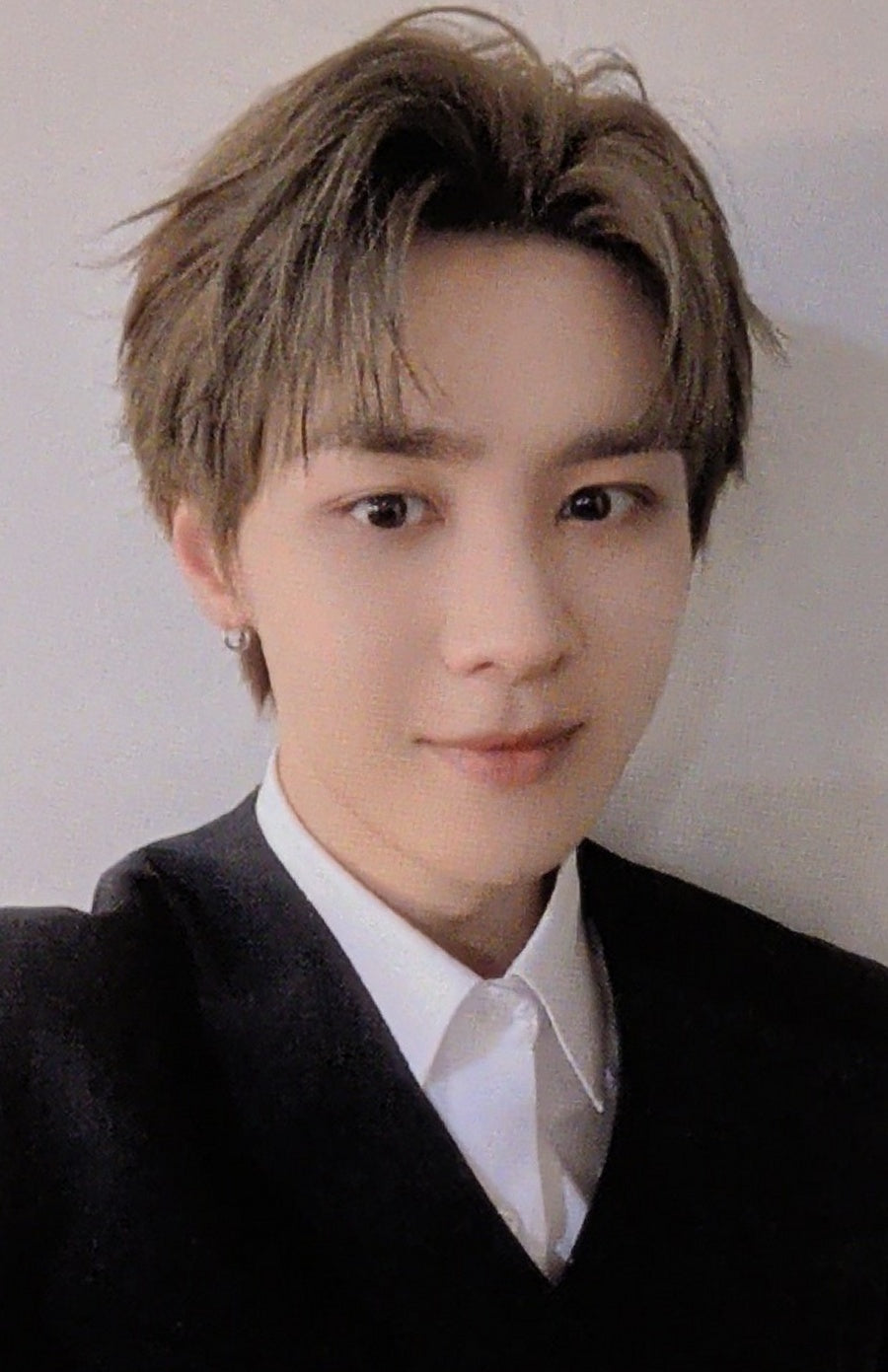 [Photocard] WAYV Kun - BIG BANDS Album (apple music, POB) - Physical Card Scan