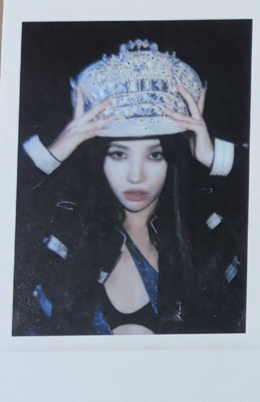 [Photocard] I-DLE Soyeon - 2 Album (polaroid, apple music, lucky draw (LD)) - Physical Card Scan