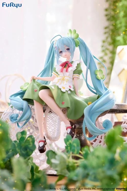 Vocaloid Hatsune Miku Noodle Stopper Flower Fairy Clover Figure