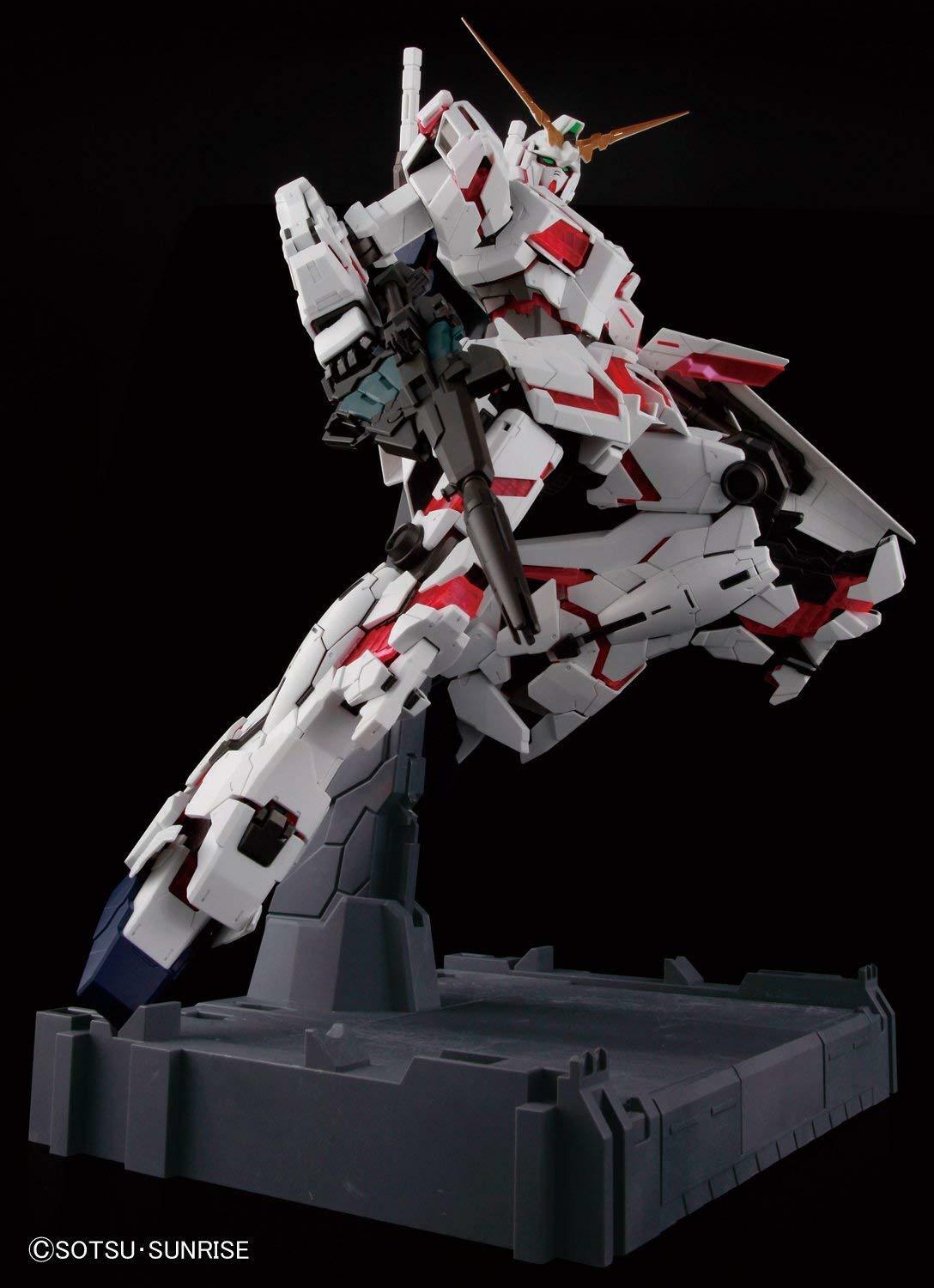 PG Unicorn Gundam Full Psycho-Frame Prototype Mobile Suite 1/60