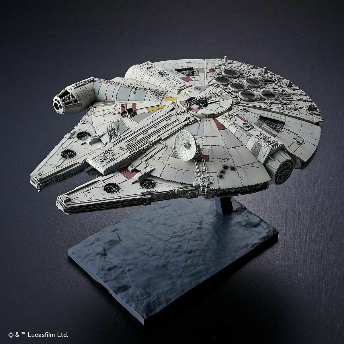 Star Wars - Millennium Falcon (The Rise of Skywalker) 1/144 Model Kit